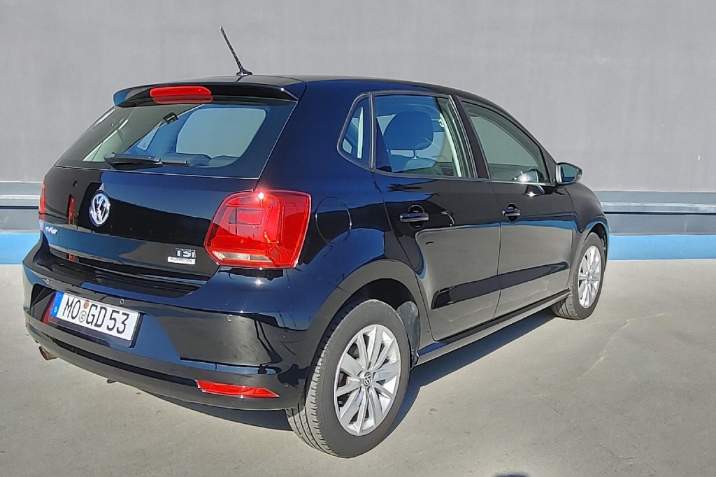 Volkswagen Polo 2017 photo 2