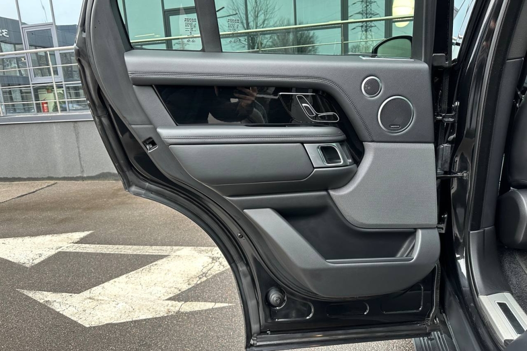 Land Rover Range Rover 4.4D 2018 фото 13