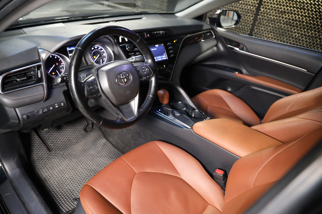 Toyota Camry 2017 photo 10