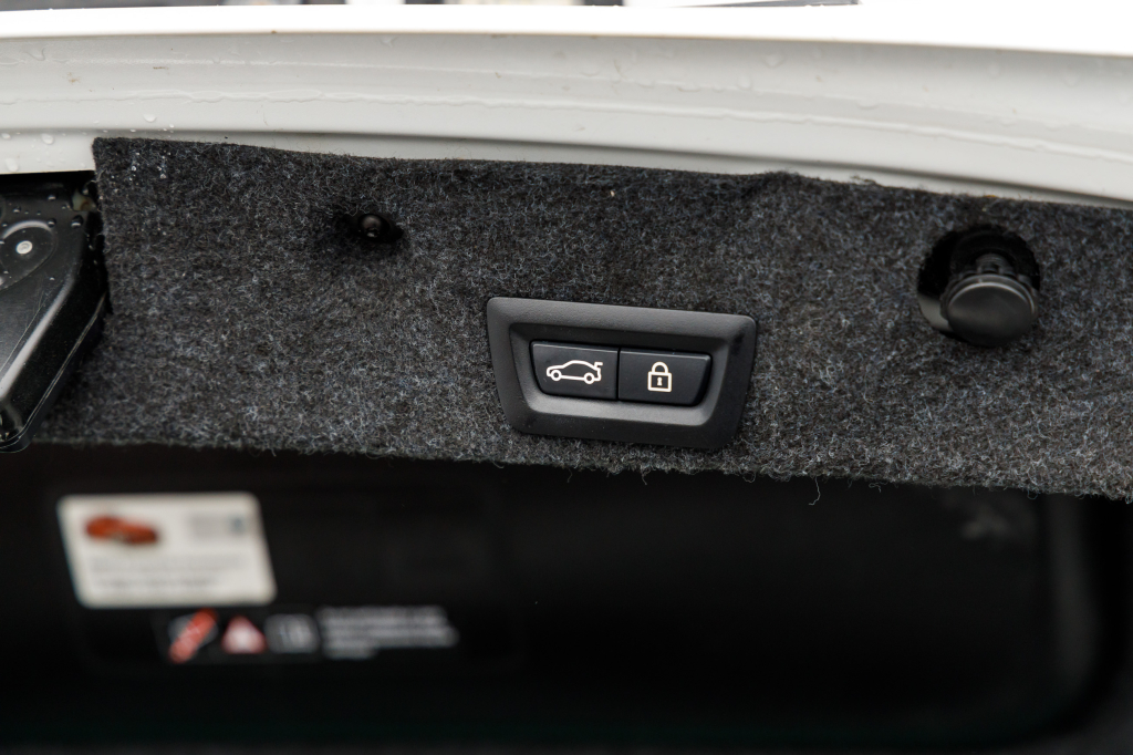 BMW 528 Xdrive 2012 фото 30