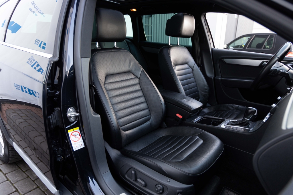 Volkswagen Passat Alltrack 2013 photo 32