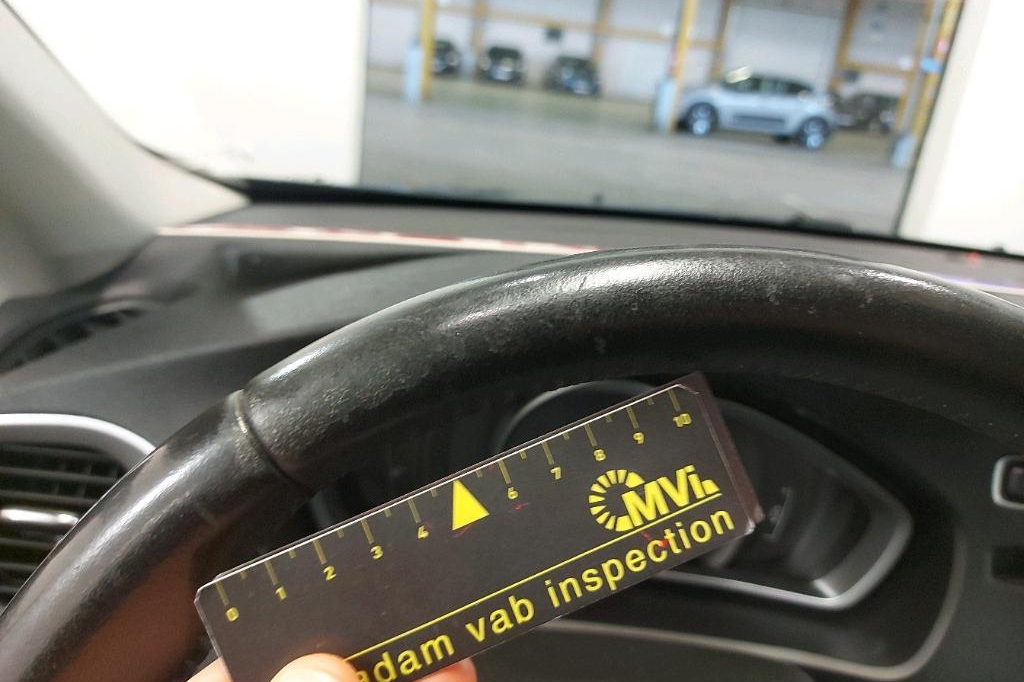 Volvo V40 2017 photo 11