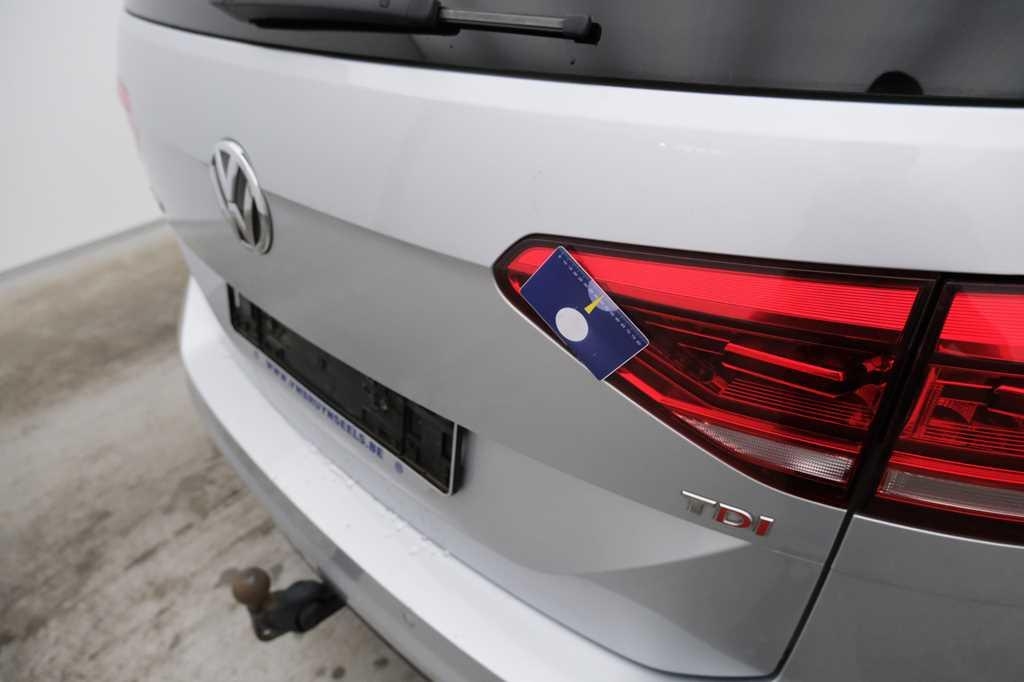 Volkswagen Touran 2016 фото 22