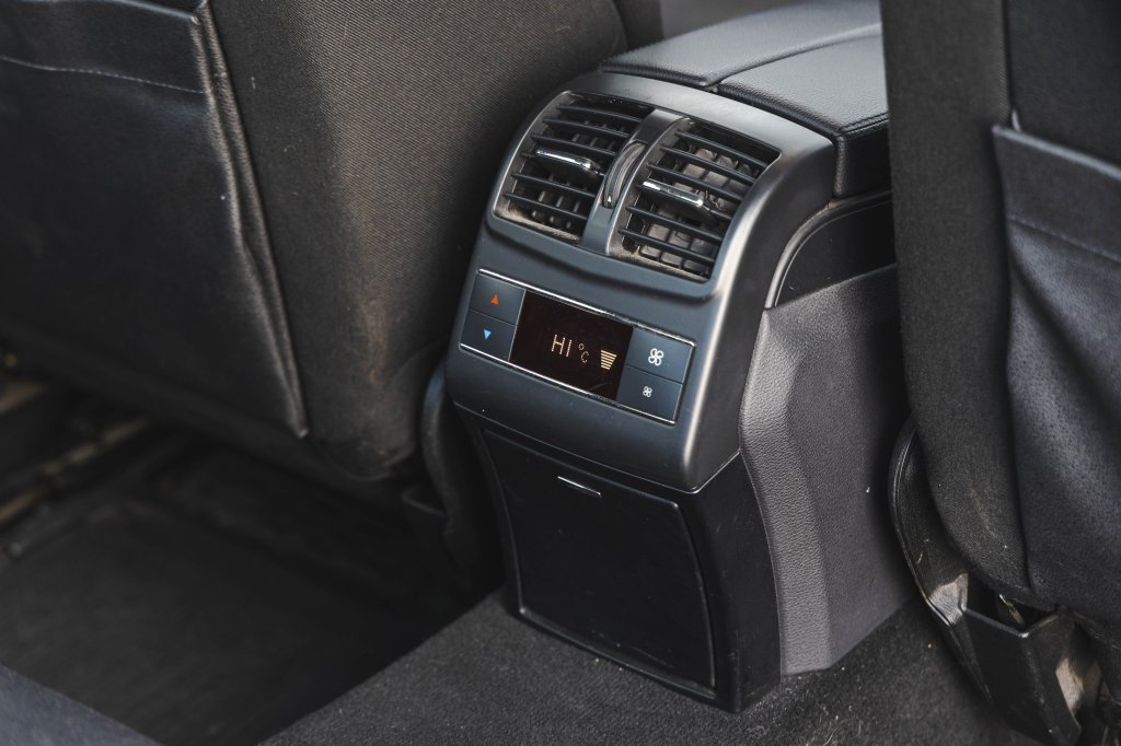 Mercedes-Benz E-Class 2010 фото 6