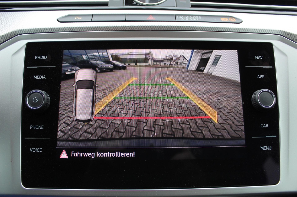 Volkswagen Passat Variant 2019 фото 2