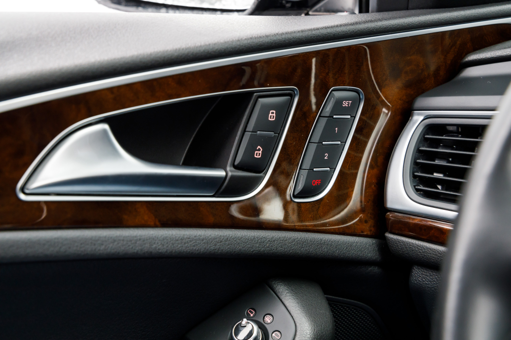 Audi A6 Quattro Premium 2012 photo 14