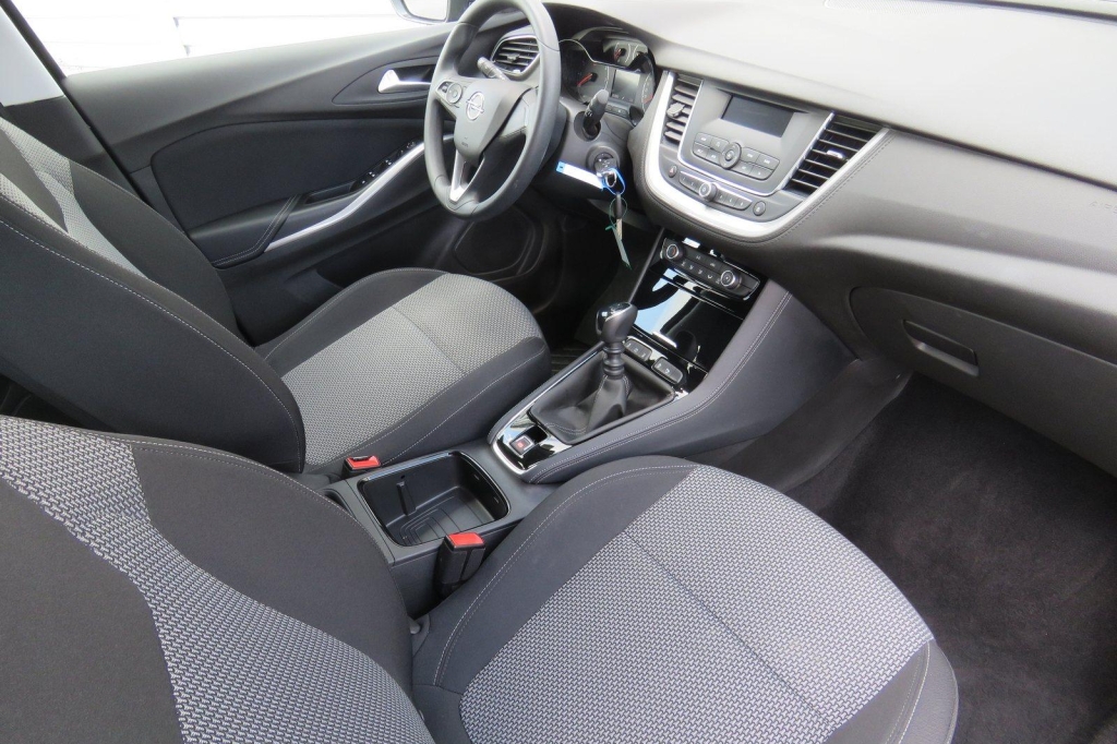 Opel Grandland X 2019 photo 4