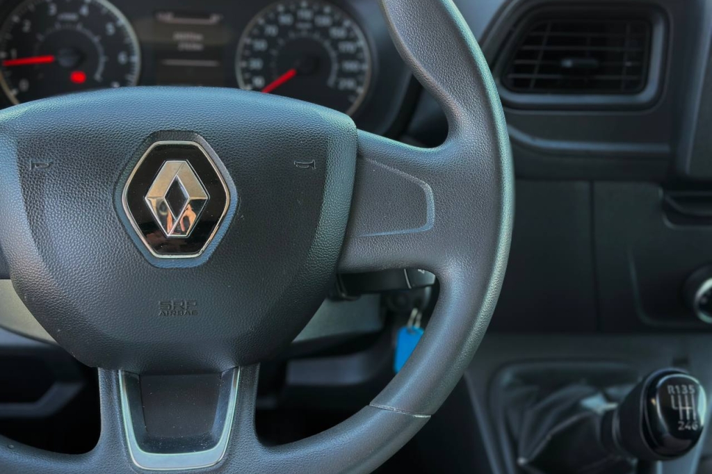 Renault Master 2019 фото 12