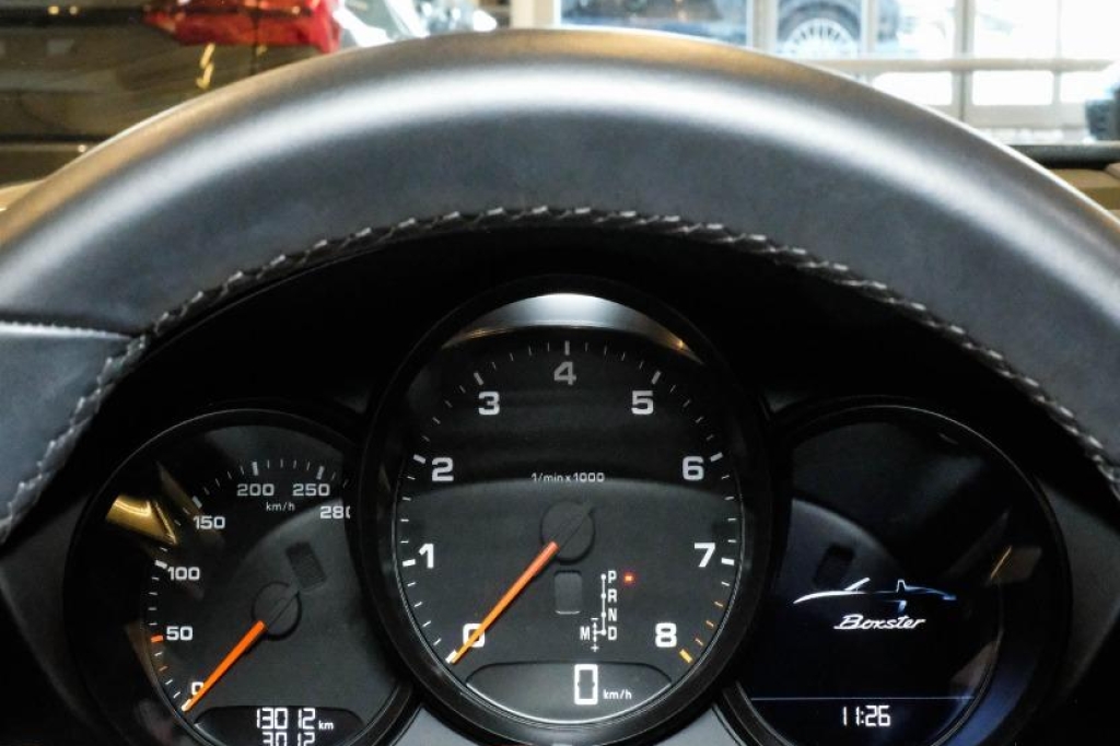 Porsche Boxster 2019 фото 13