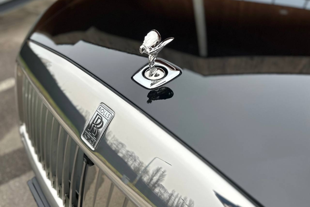 Rolls-Royce Spectre 2024 photo 13