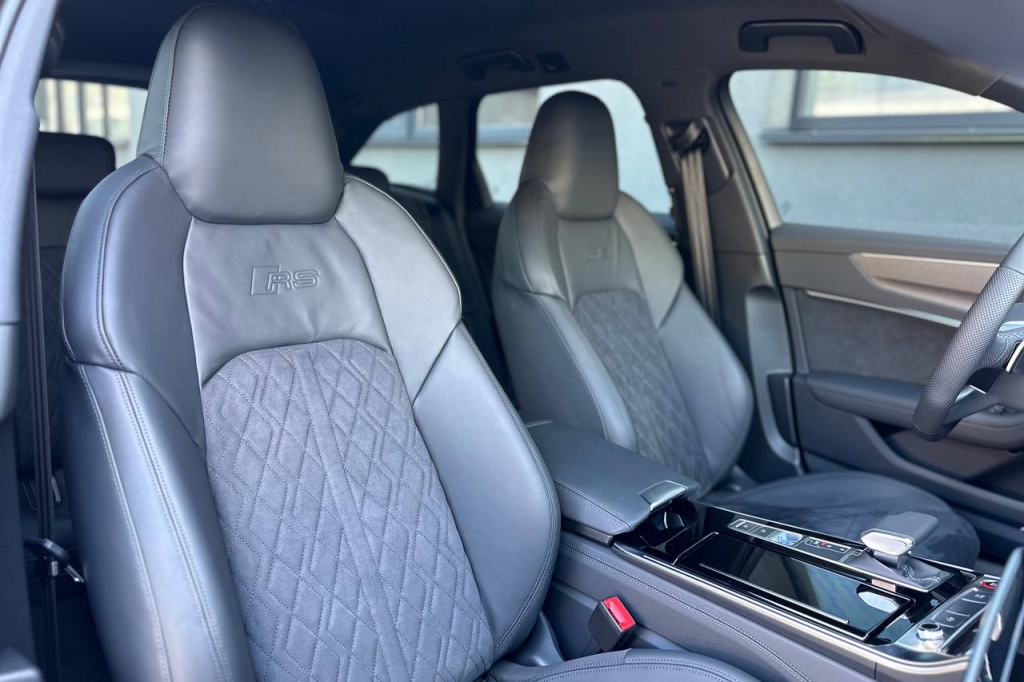 Audi RS6 Performance 2023 фото 13