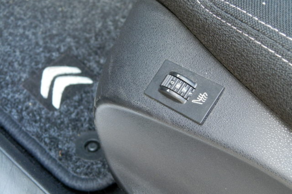 Citroen DS3 2011 photo 12