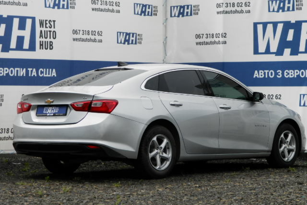 Chevrolet Malibu LE 2018 фото 5