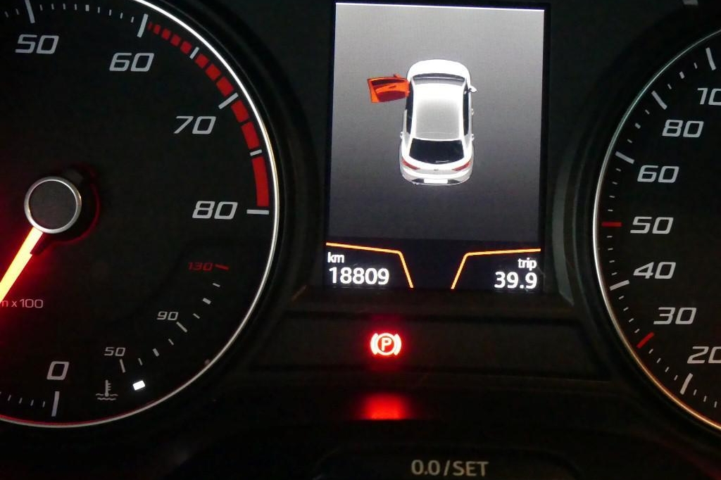 SEAT Leon 2019 photo 4