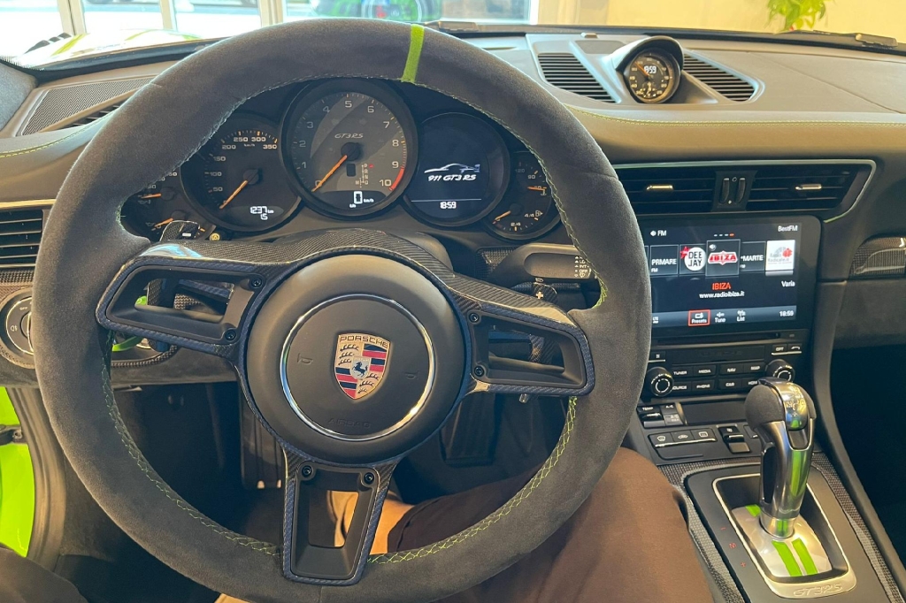 Porsche 911 GT3 RS 2018 фото 4