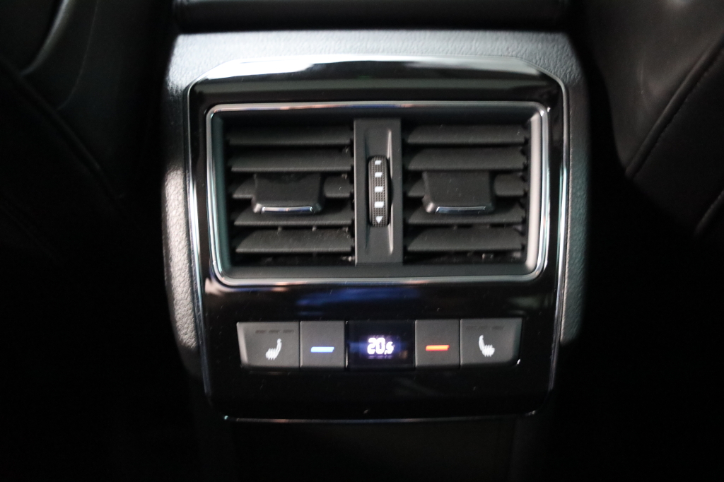 Skoda Superb 2022 фото 34