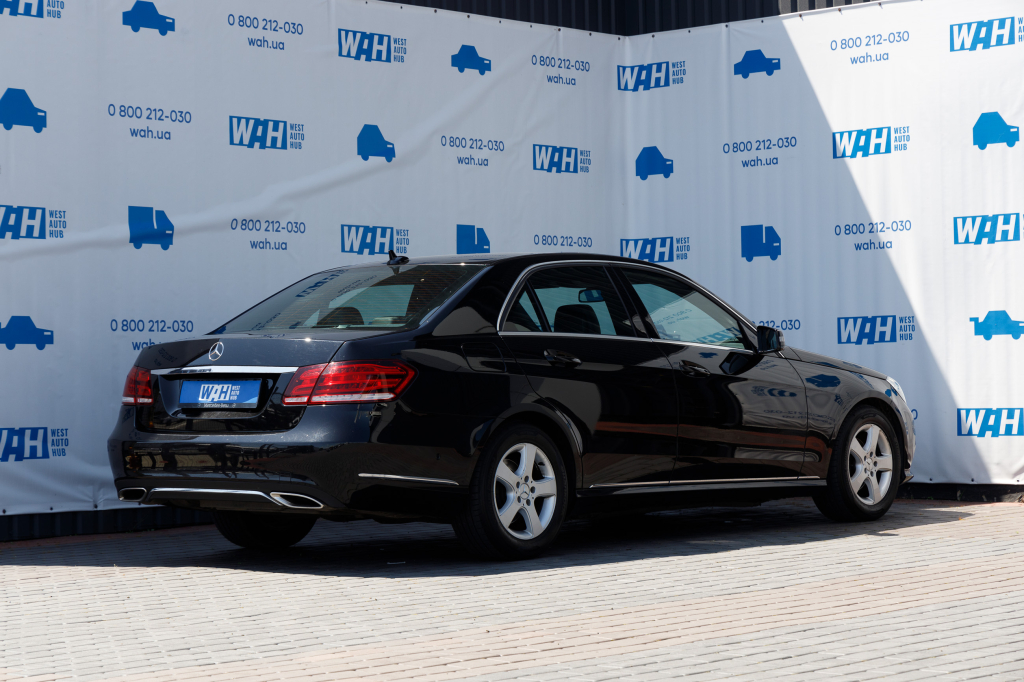 Mercedes-Benz  E220 2013 photo 5