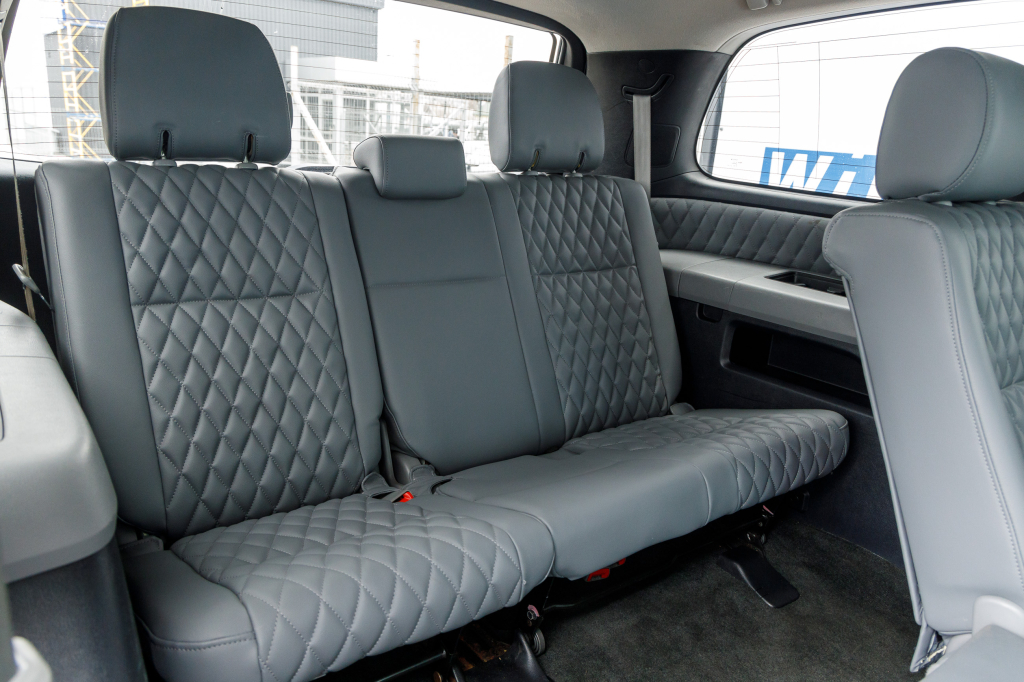 Toyota Sequoia SR5 2012 photo 22