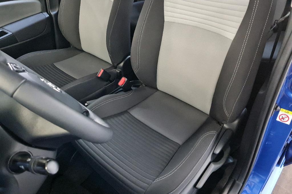 Toyota Yaris 2019 фото 10