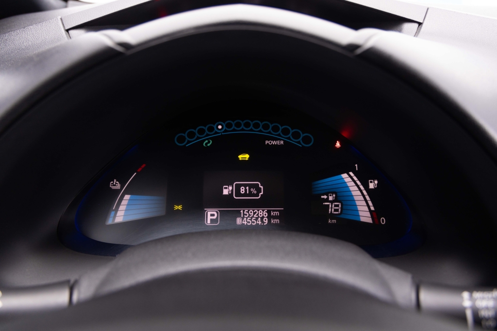 Nissan Leaf 2013 photo 22