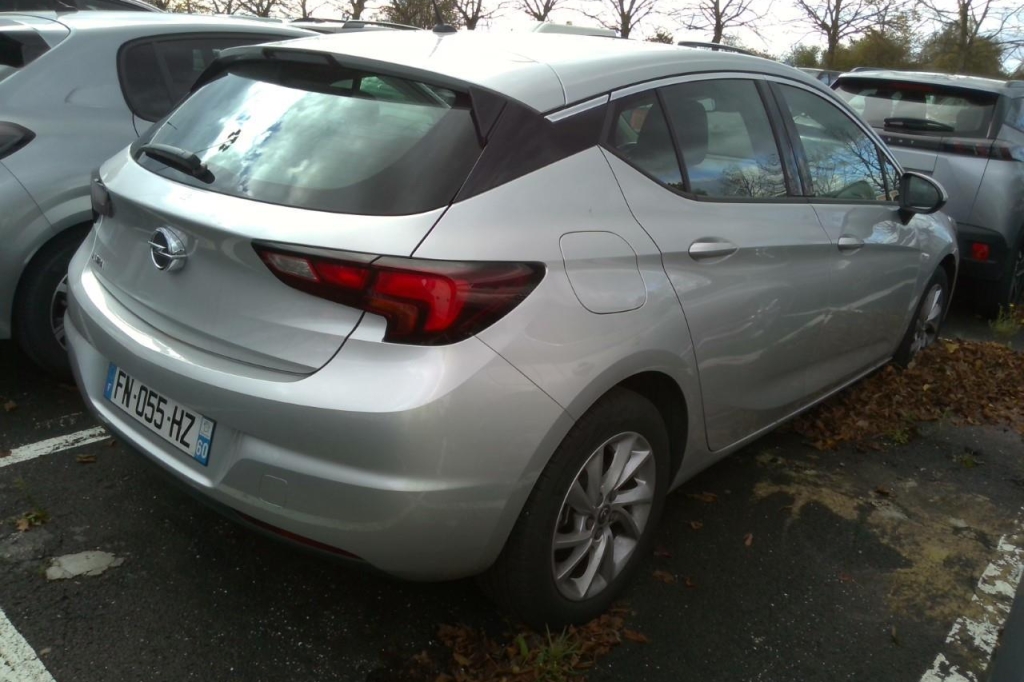 Opel Astra 2020 photo 1