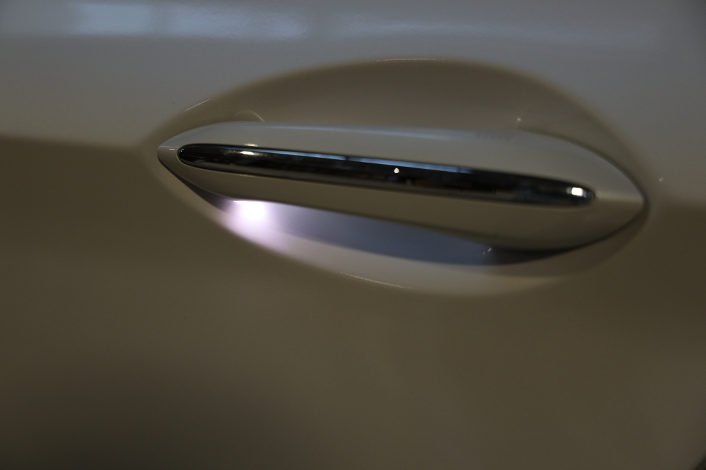 BMW 5 Series GT 2015 фото 36