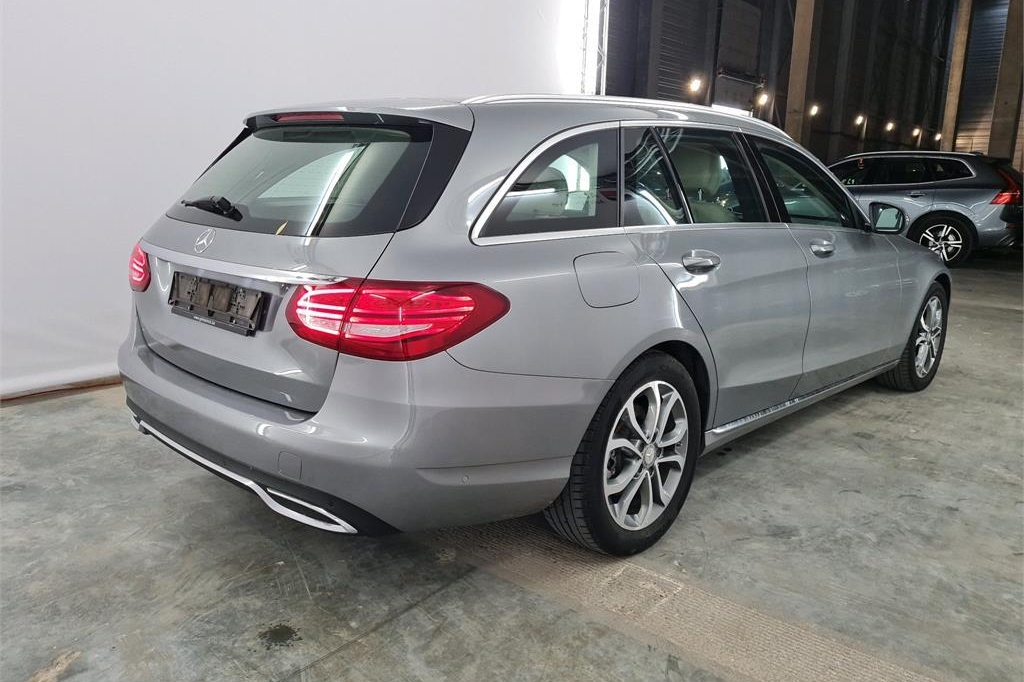 Mercedes-Benz C-Klasse 2016 фото 4