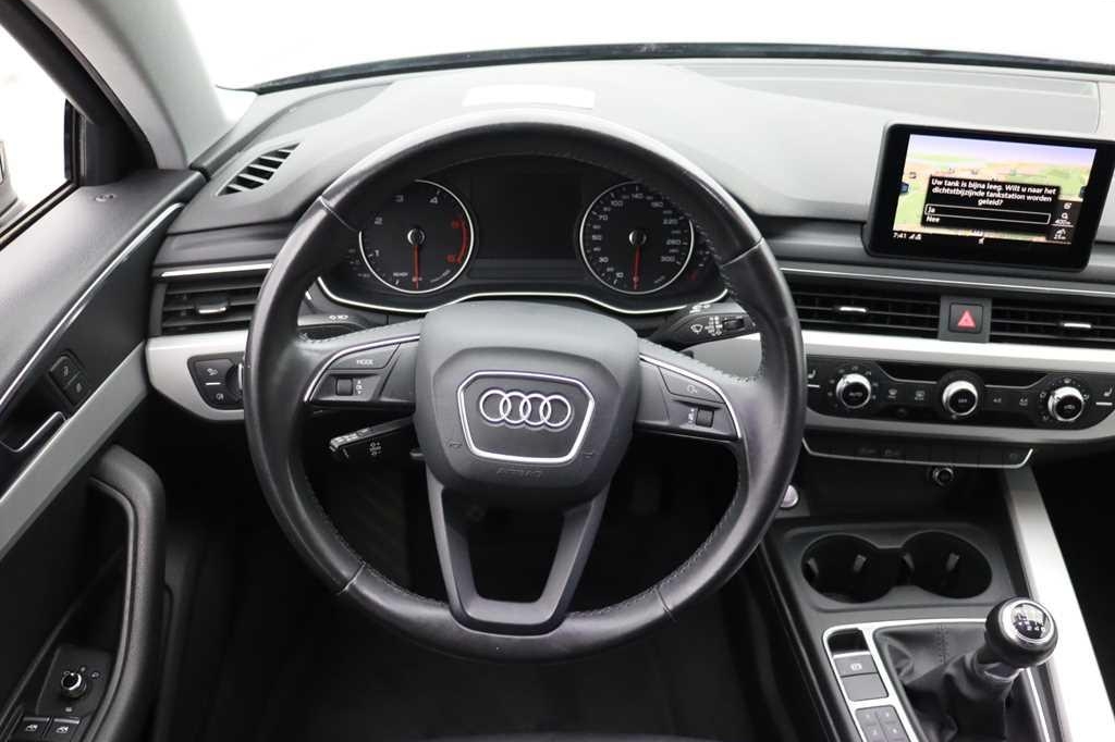 Audi A4 Avant 2016 photo 4
