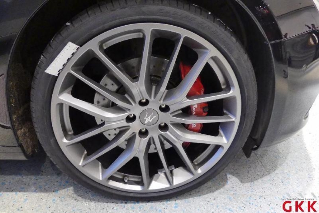 Maserati Ghibli 2018 фото 26