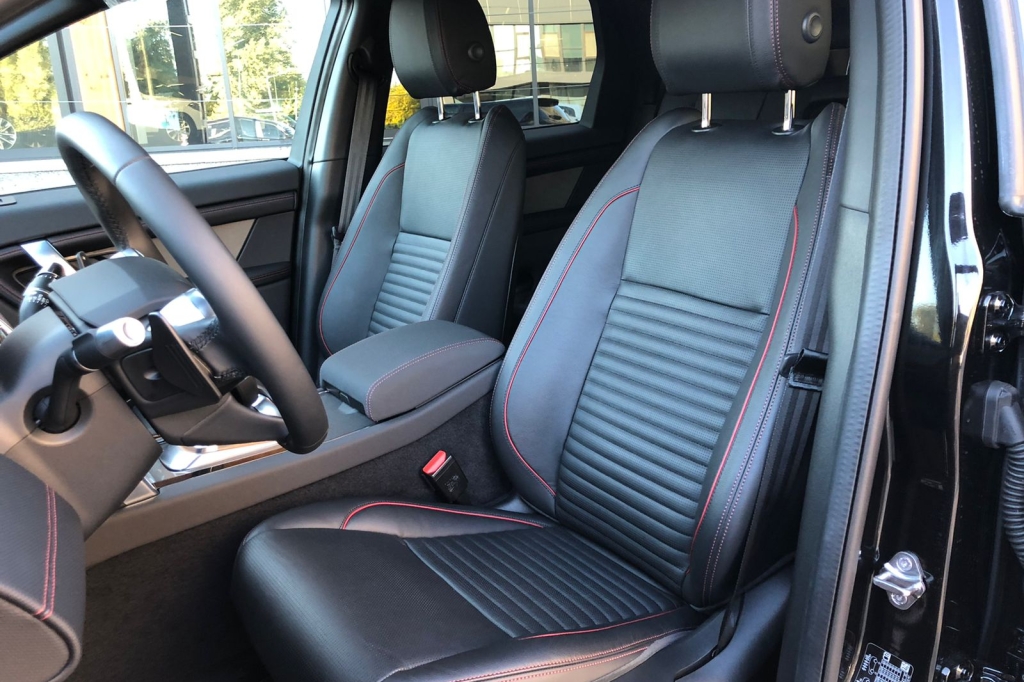 Land Rover Discovery Sport 2020 фото 10