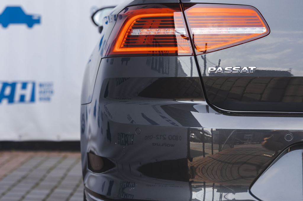 Volkswagen Passat R-Line 4Motion 2018 фото 8