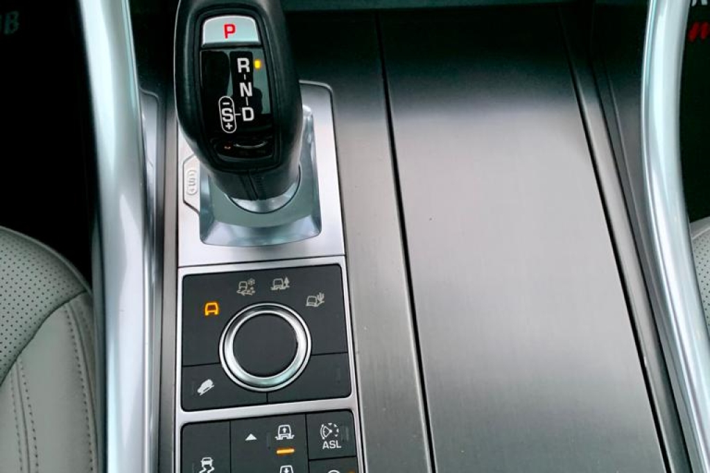 Land Rover Range Rover Sport 2016 фото 14