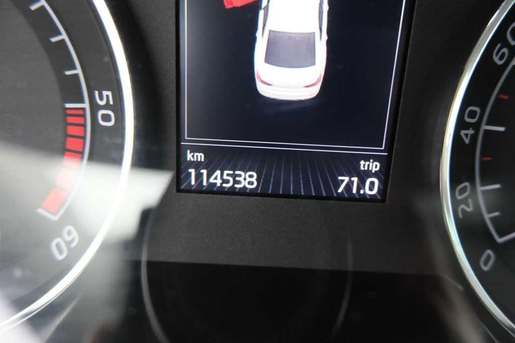 Skoda Superb 2017 фото 5