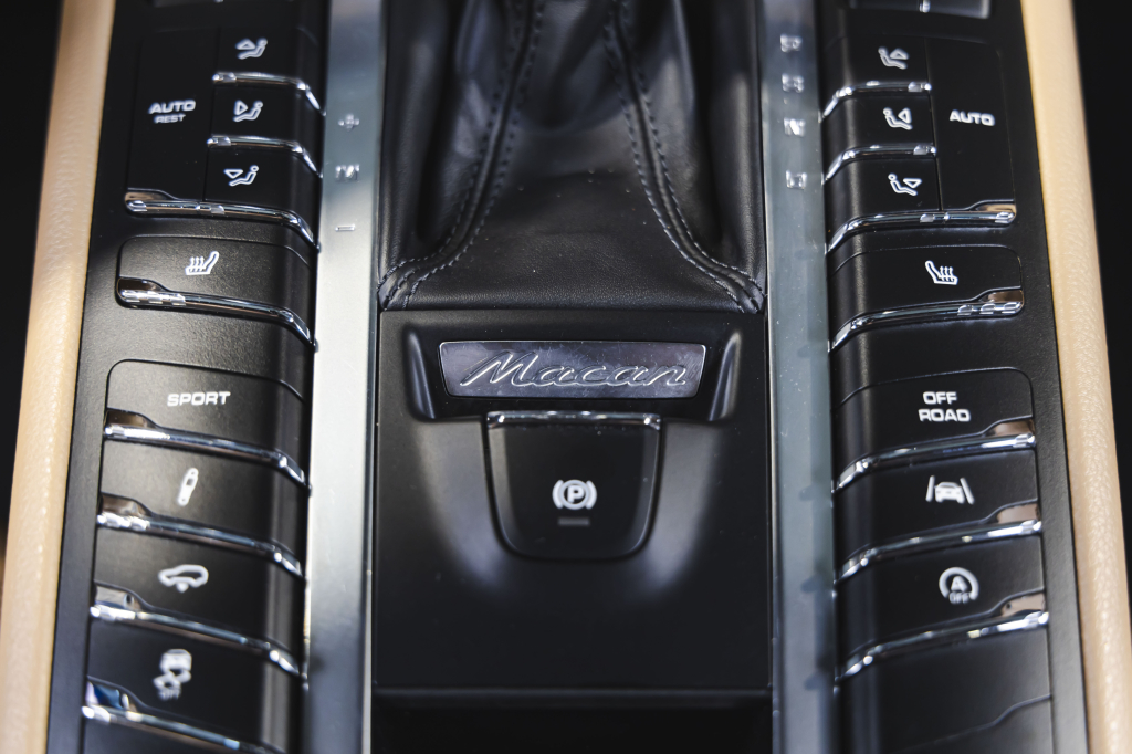 Porsche Macan 2016 фото 31