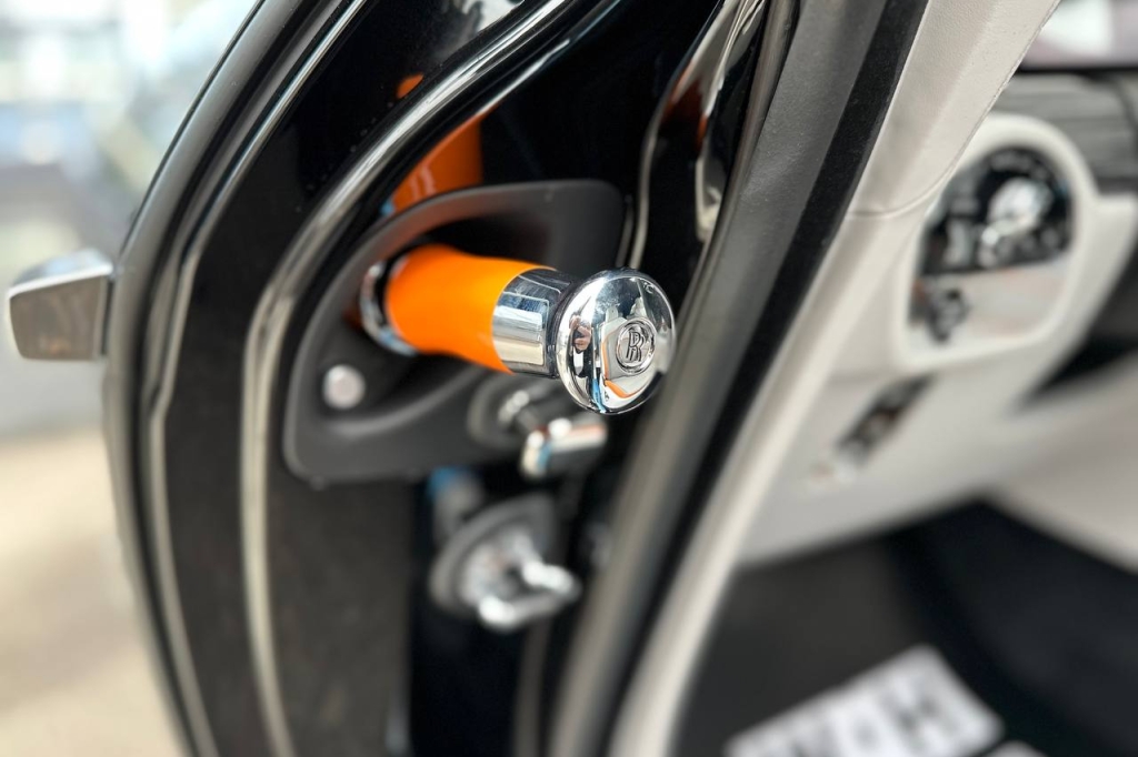 Rolls-Royce Spectre 2024 photo 42