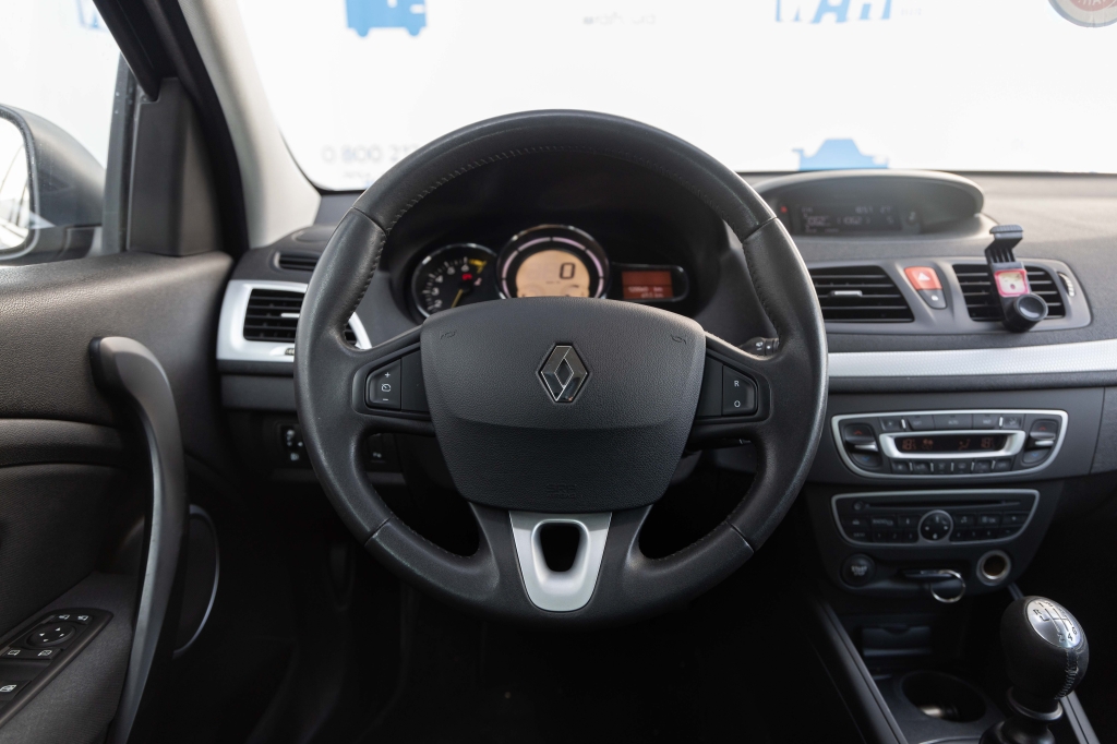 Renault Megane 2009 photo 21
