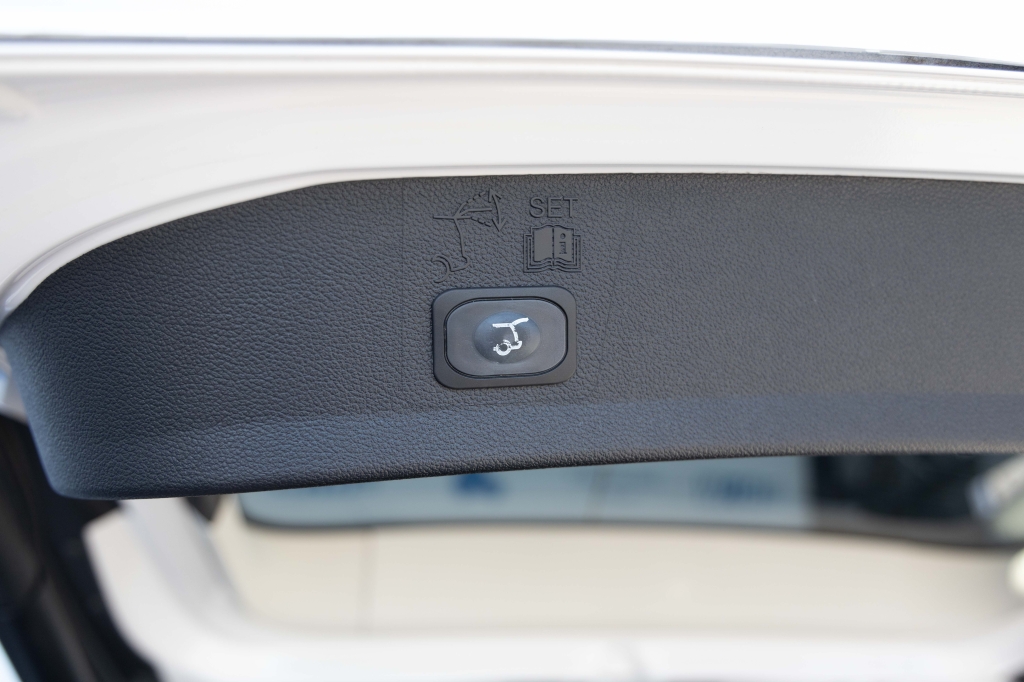 Ford Escape SEL 2019 photo 33