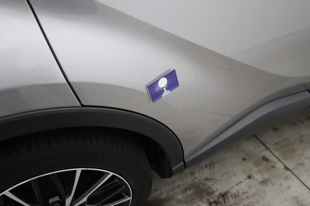 Toyota C-HR 2017 фото 36