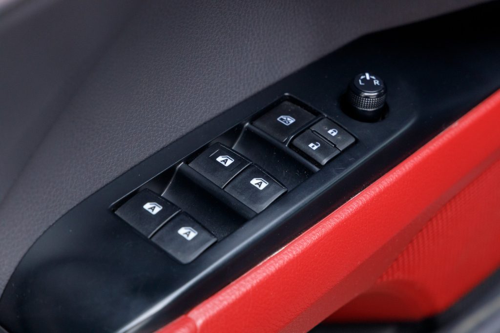 Toyota Camry 2017 фото 27