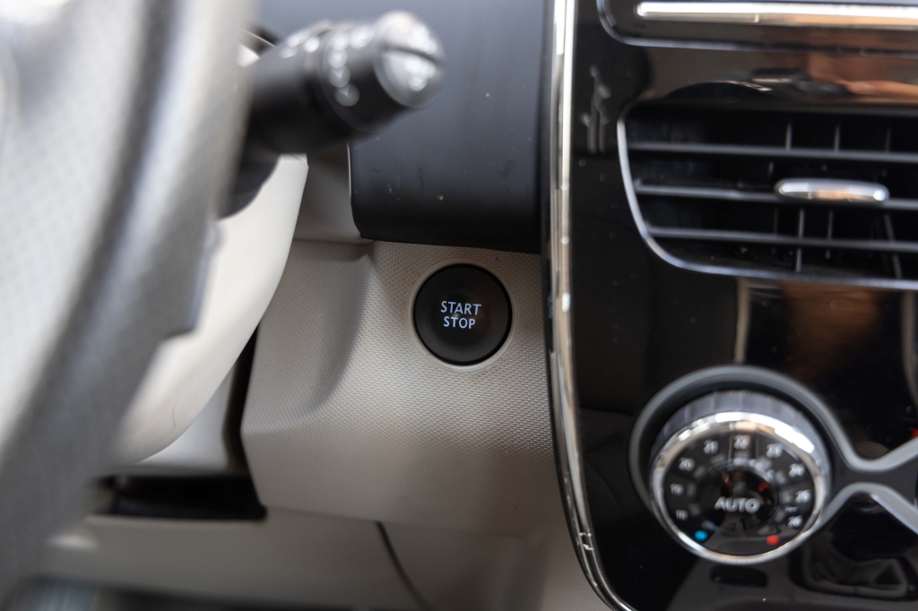 Renault Zoe 2016 photo 19