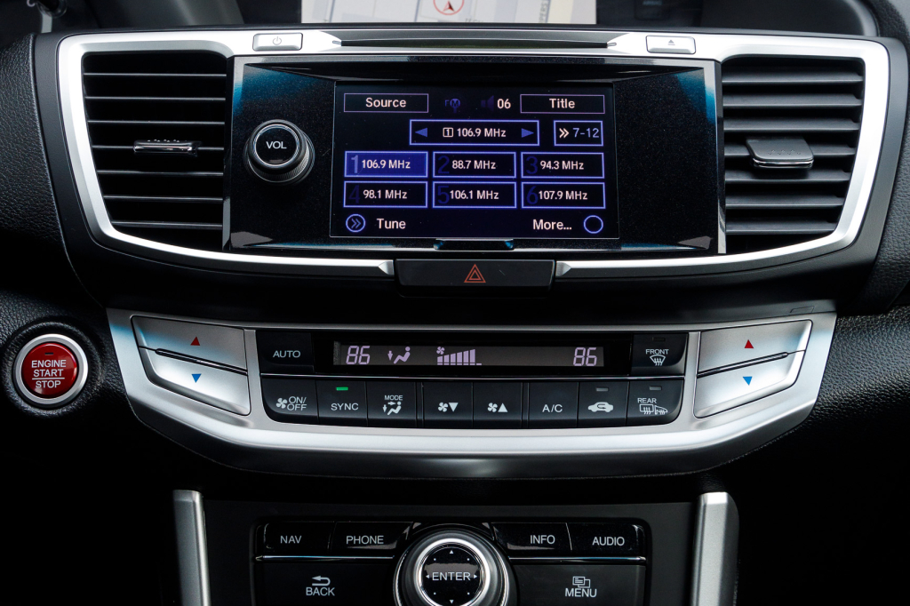 Honda Accord EXL фото 15