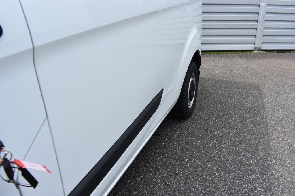 Ford Transit Custom 2017 photo 32