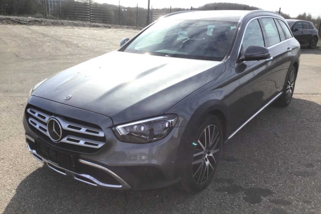 Mercedes-Benz E-Klasse 2020 фото 2