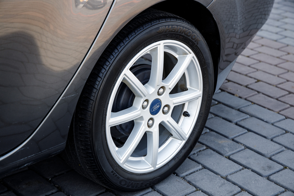 Ford Fiesta SE 2019 фото 26