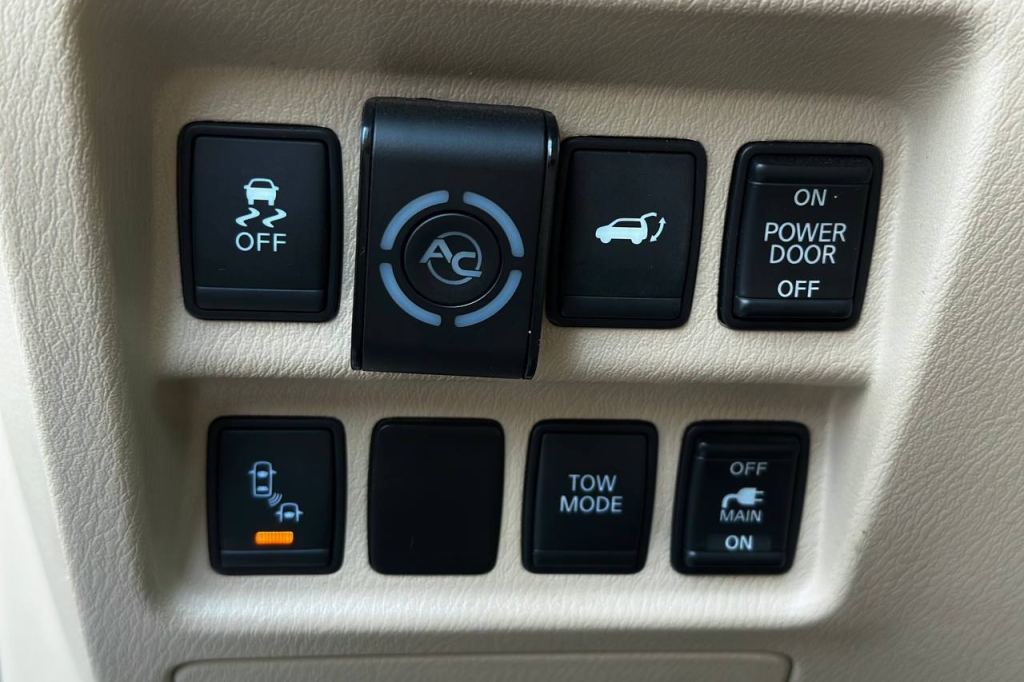 Nissan Pathfinder 2015 фото 12