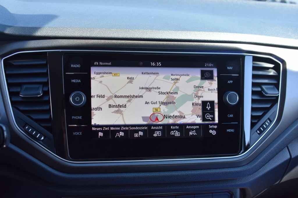 Volkswagen T-Roc 2018 фото 2