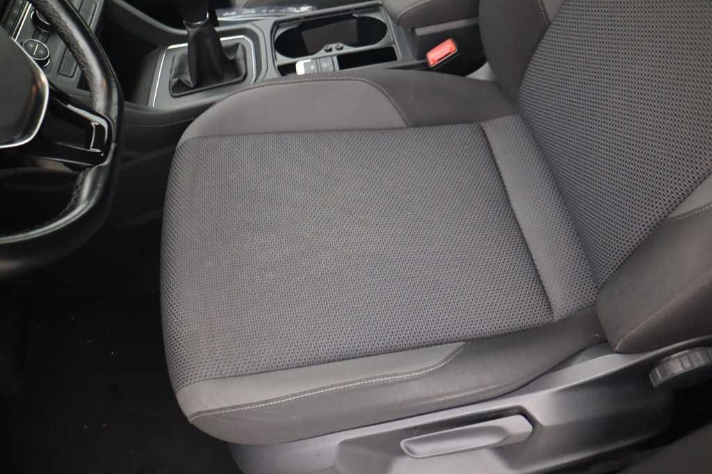 Volkswagen Touran 2016 фото 21