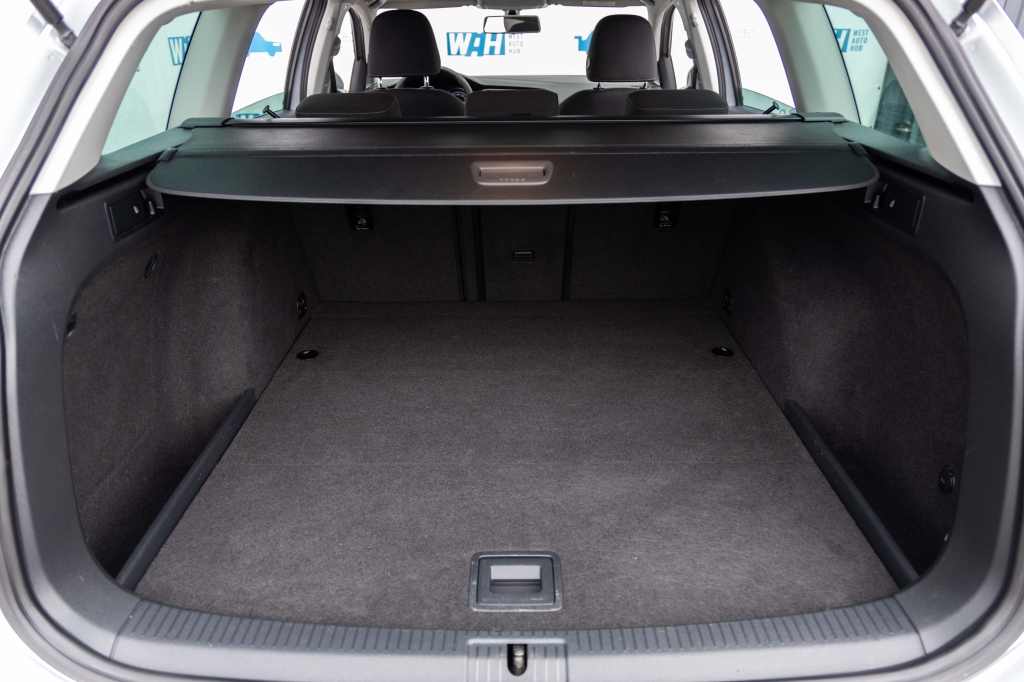 Volkswagen Golf Allstar 2016 фото 31