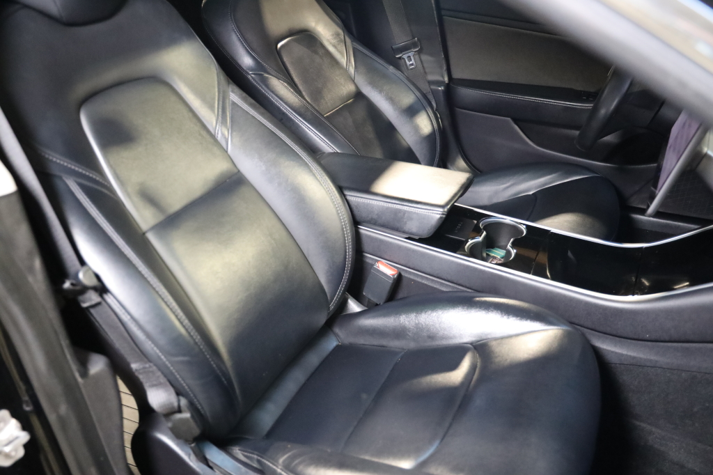 Tesla Model 3 2019 фото 17