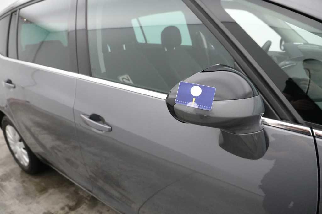 Opel Zafira Tourer 2016 фото 14